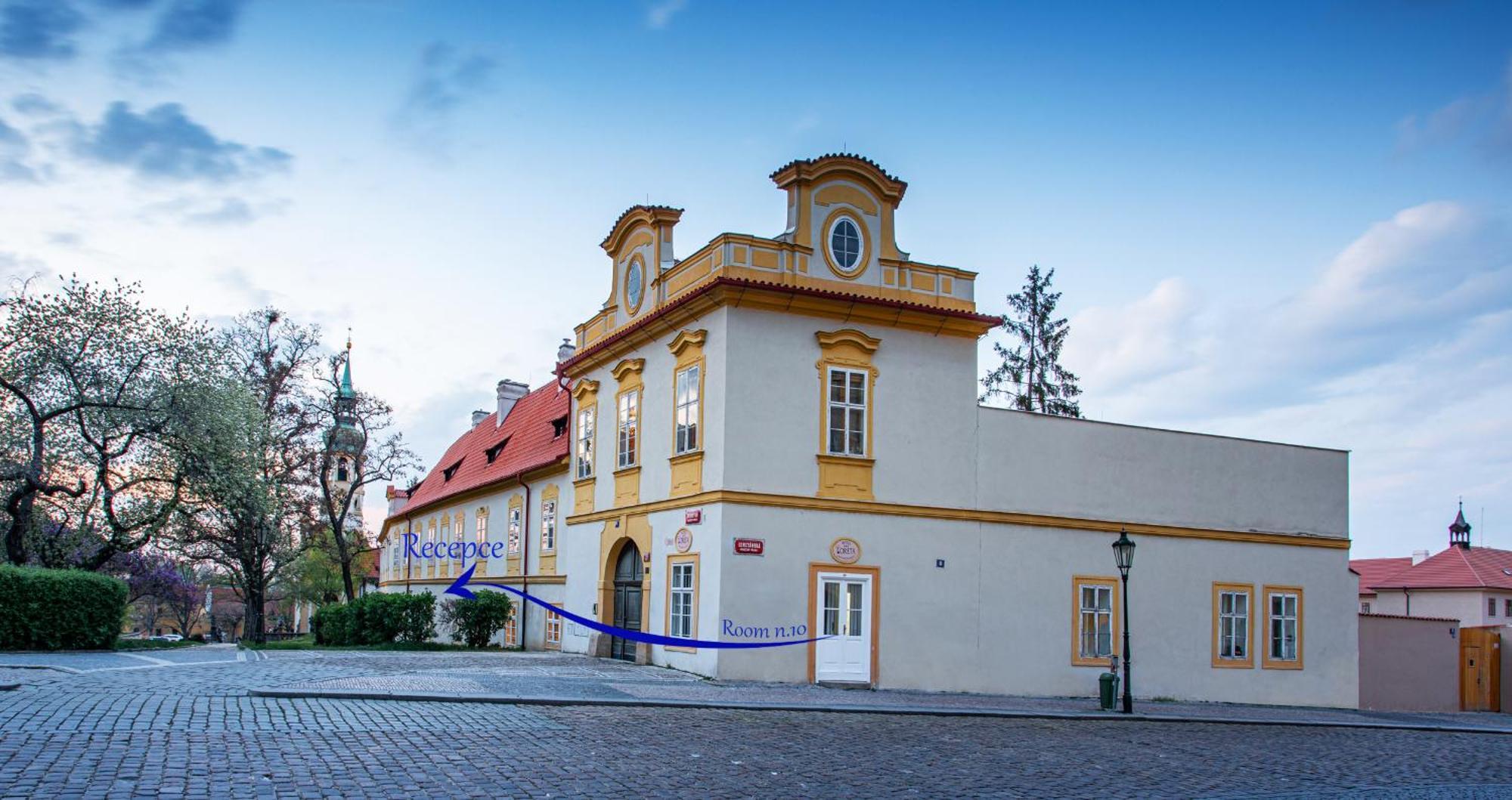 Loreta Hotel Praga Exterior foto