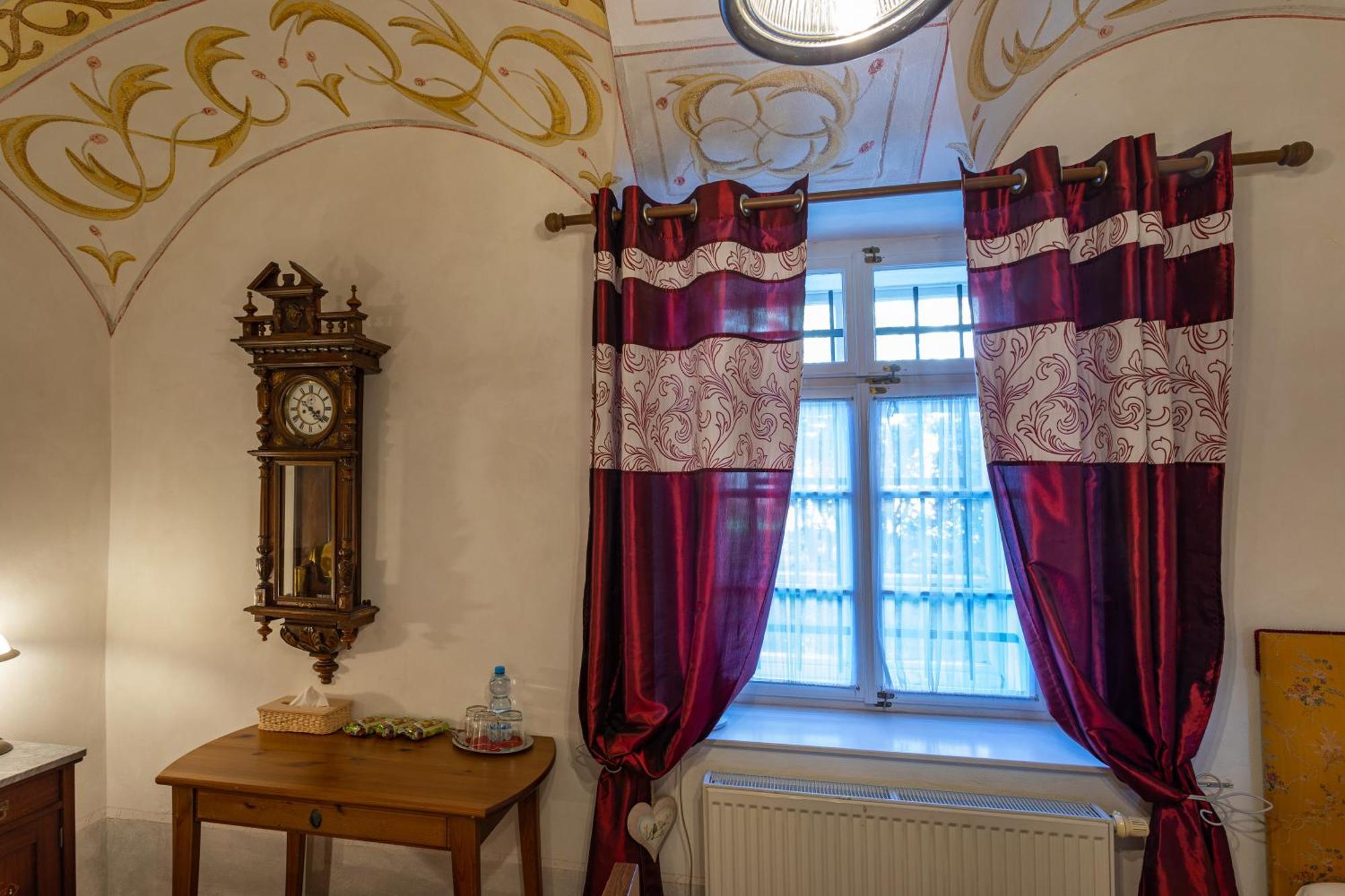 Loreta Hotel Praga Quarto foto