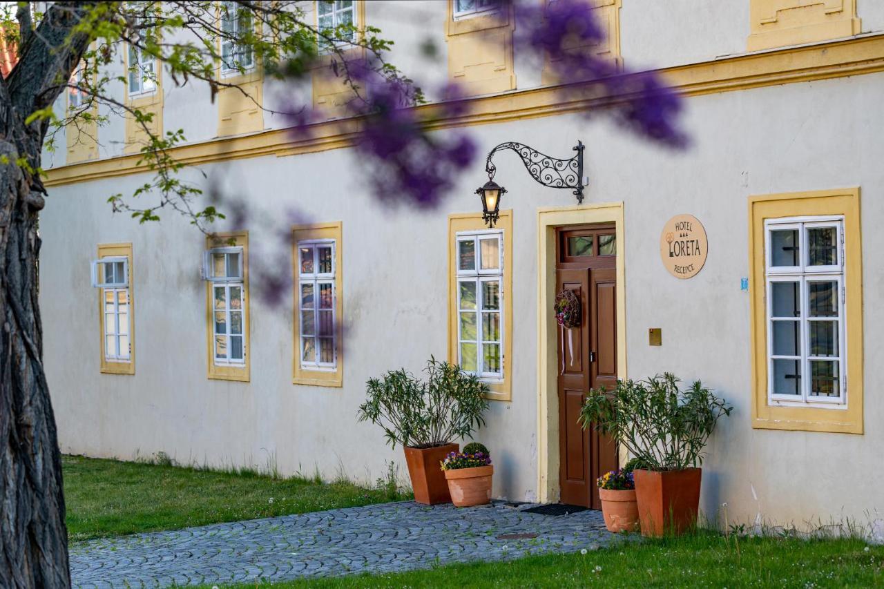 Loreta Hotel Praga Exterior foto